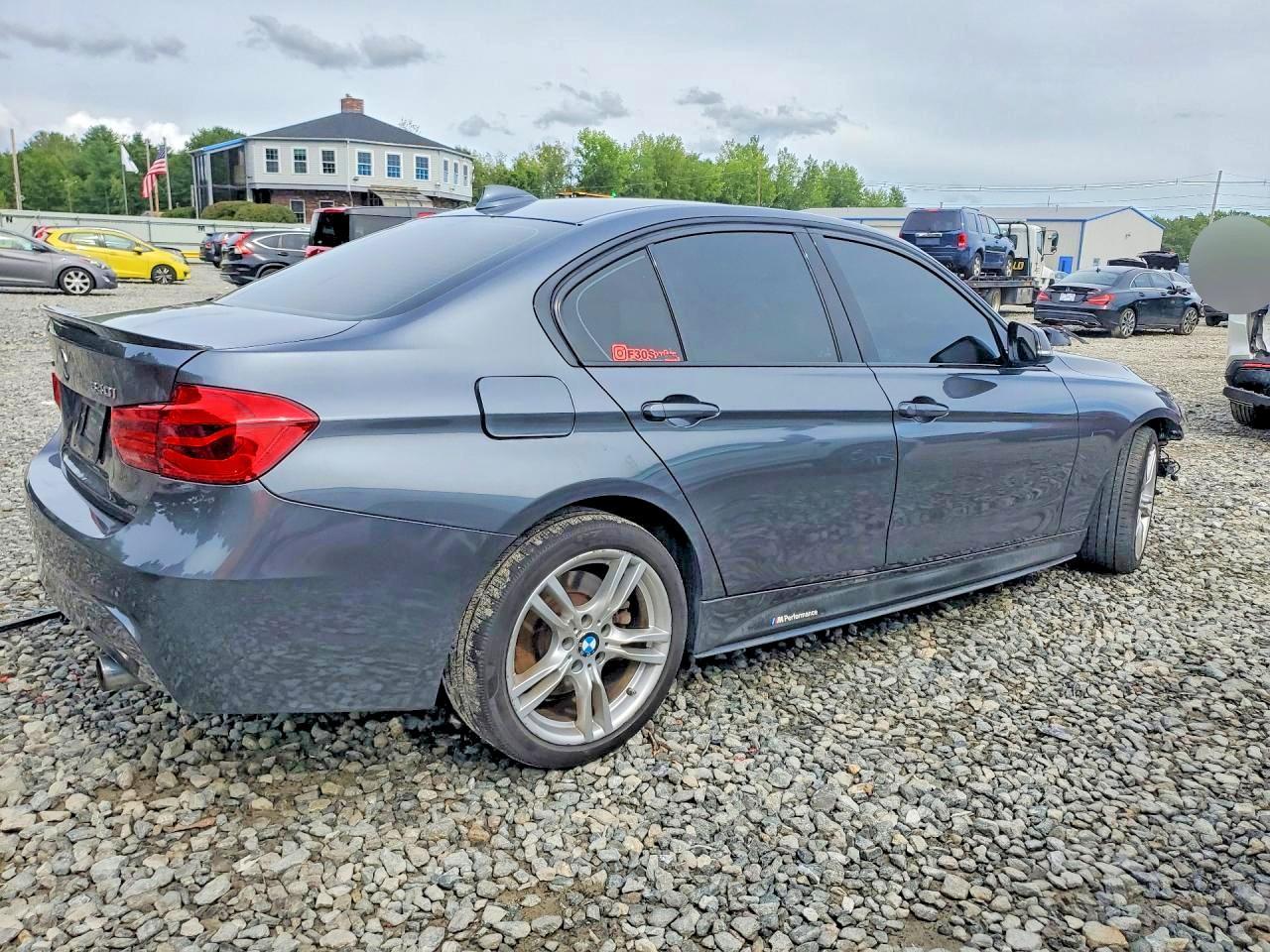 2017 BMW Seria 3 340i - zdjęcie 3