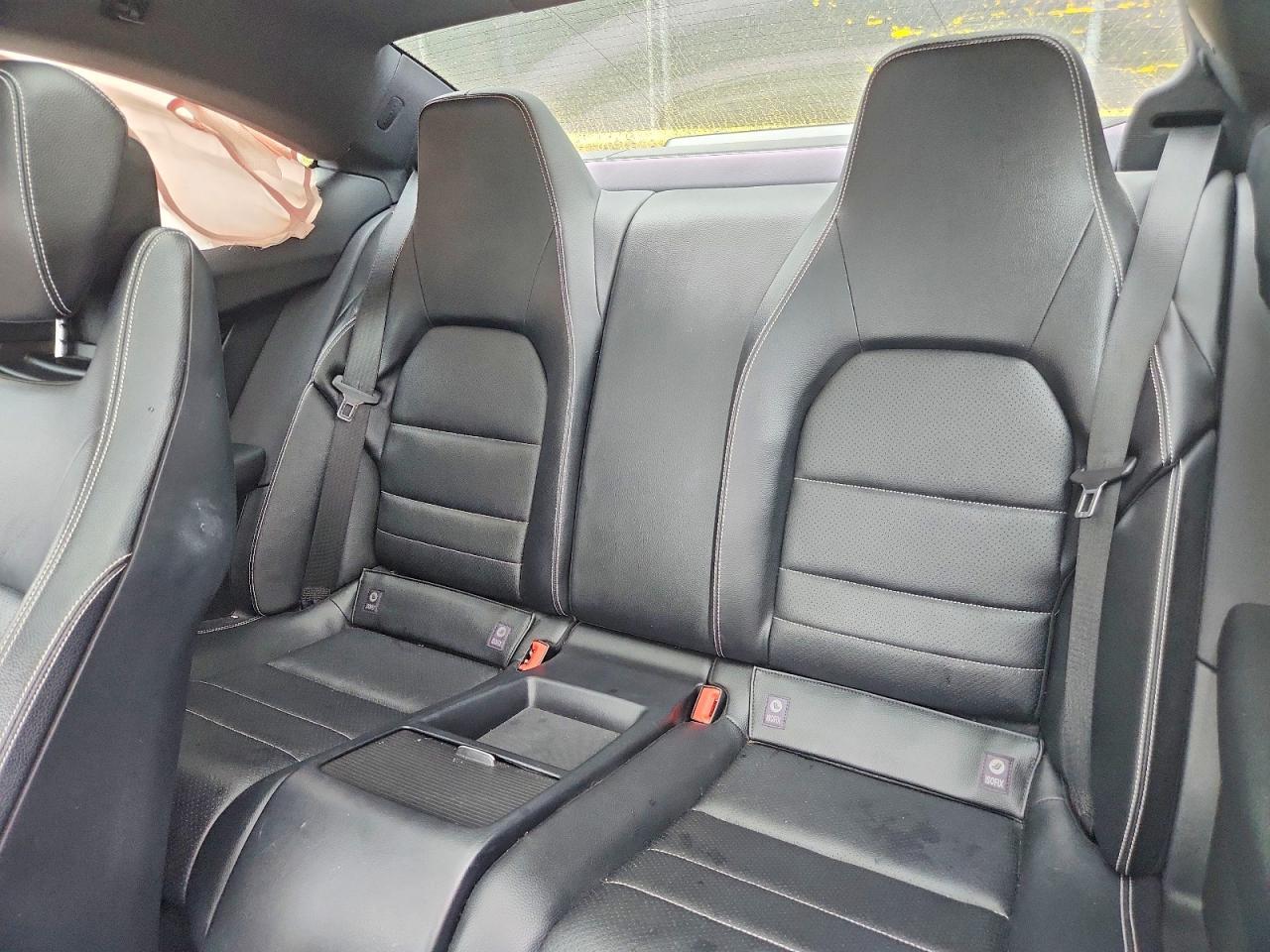 2015 Mercedes-Benz C 250 - zdjęcie 10