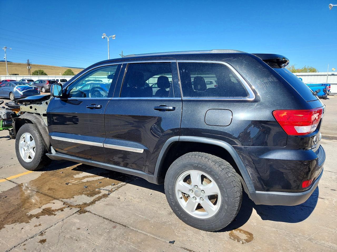 2013 Jeep Grand Cherokee Laredo - zdjęcie 2