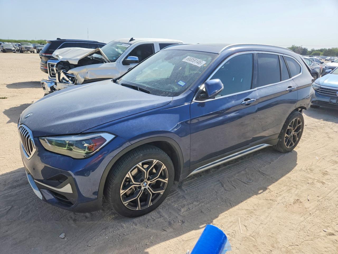 2021 BMW X1 xDrive28I - zdjęcie główne