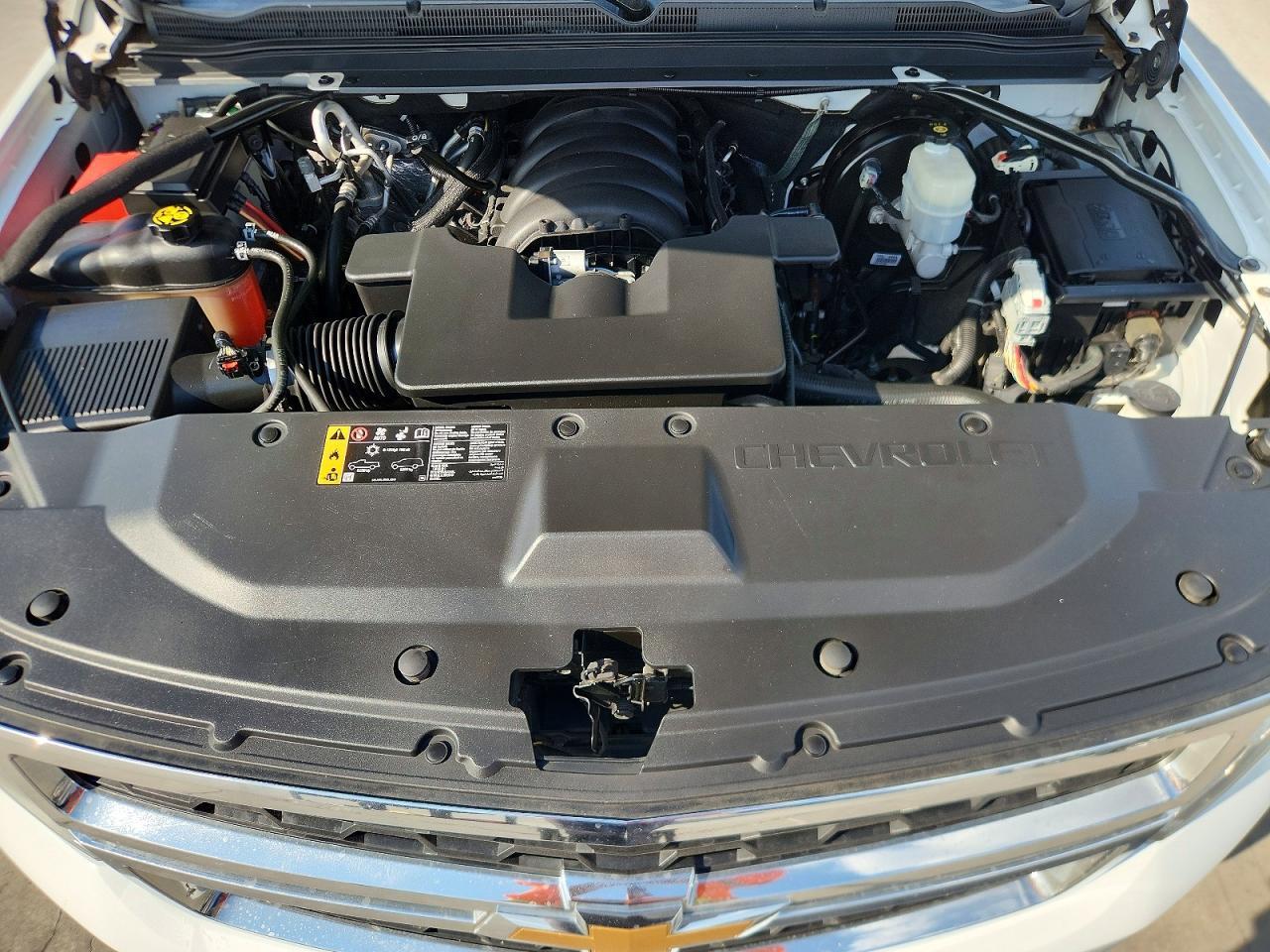 2019 Chevrolet Suburban C1500 Lt - zdjęcie 12