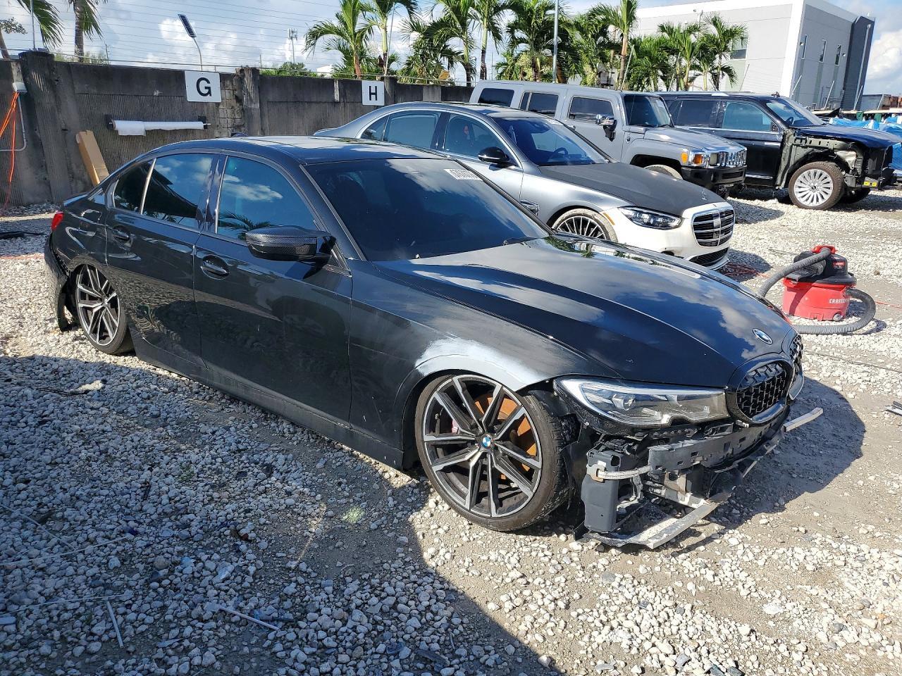 2020 BMW Seria 3 330i - zdjęcie 4