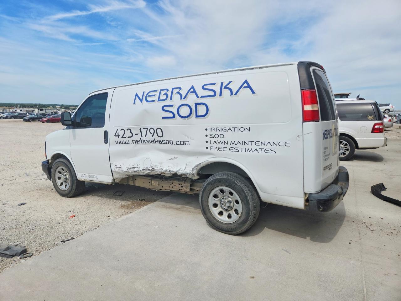 2014 Chevrolet Express G1500 - zdjęcie 2