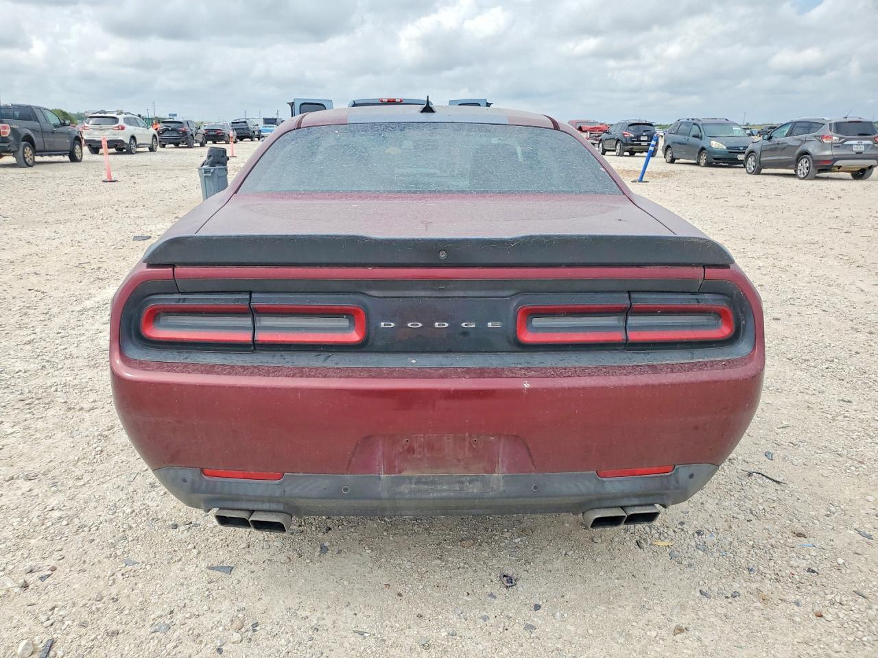 2017 Dodge Challenger R/T - zdjęcie 6