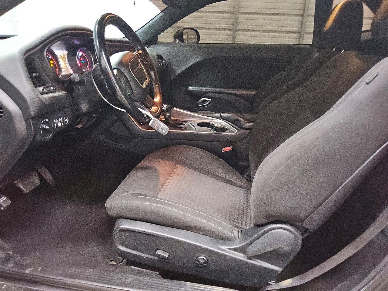 2019 Dodge Challenger Sxt - zdjęcie 7