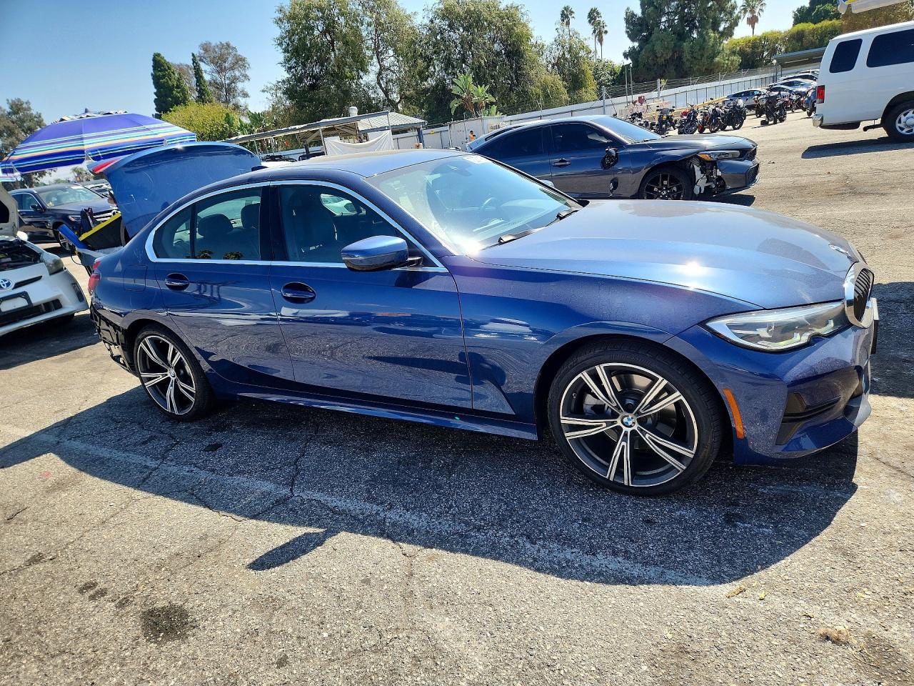 2022 BMW 330I - zdjęcie 4