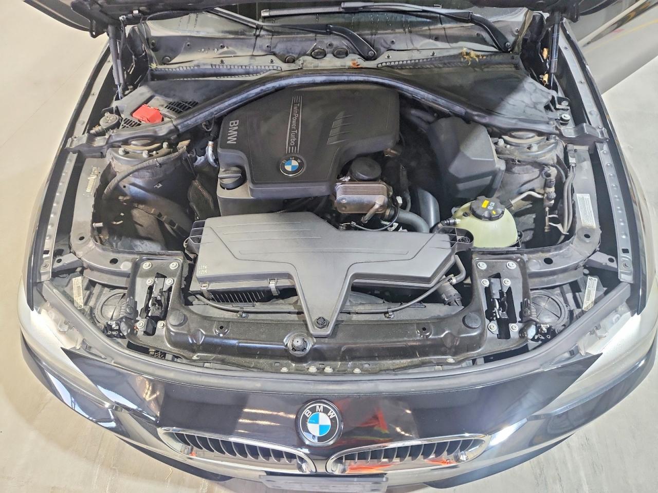 2015 BMW 320 I xDrive - zdjęcie 11
