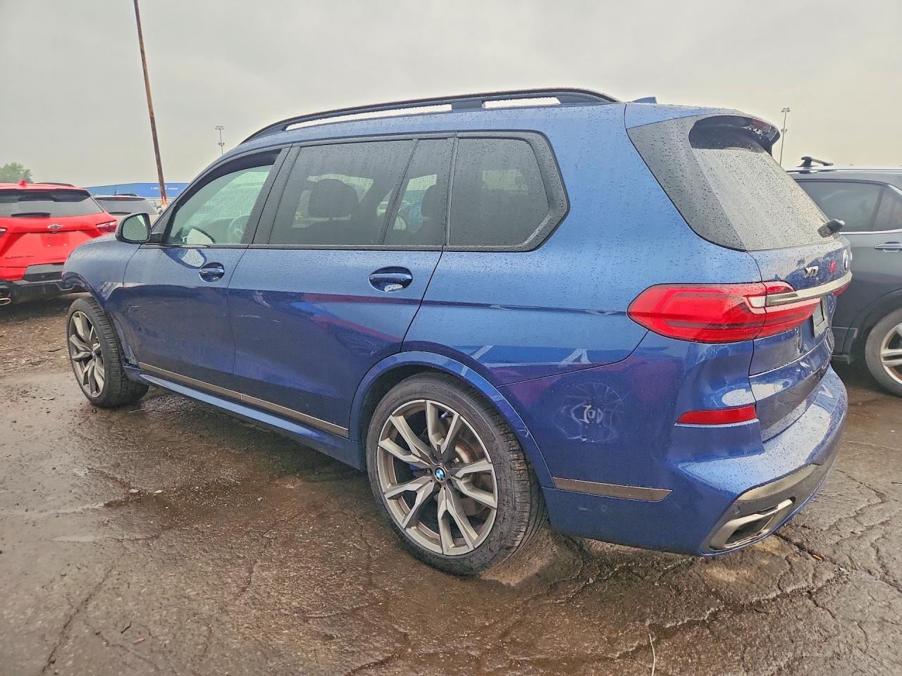 2021 BMW X7 M50I - zdjęcie 2