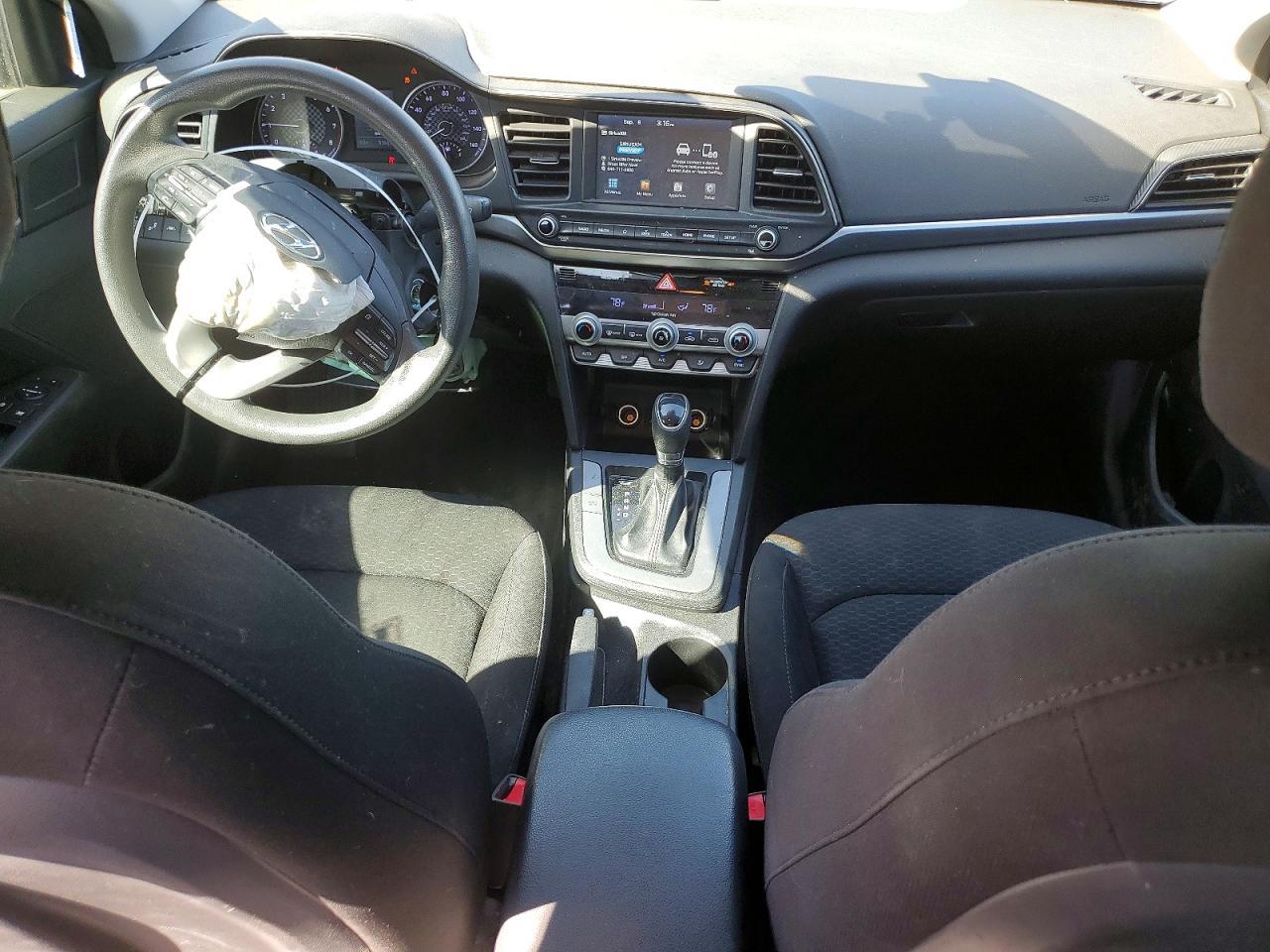 2020 Hyundai Elantra Sel - zdjęcie 8