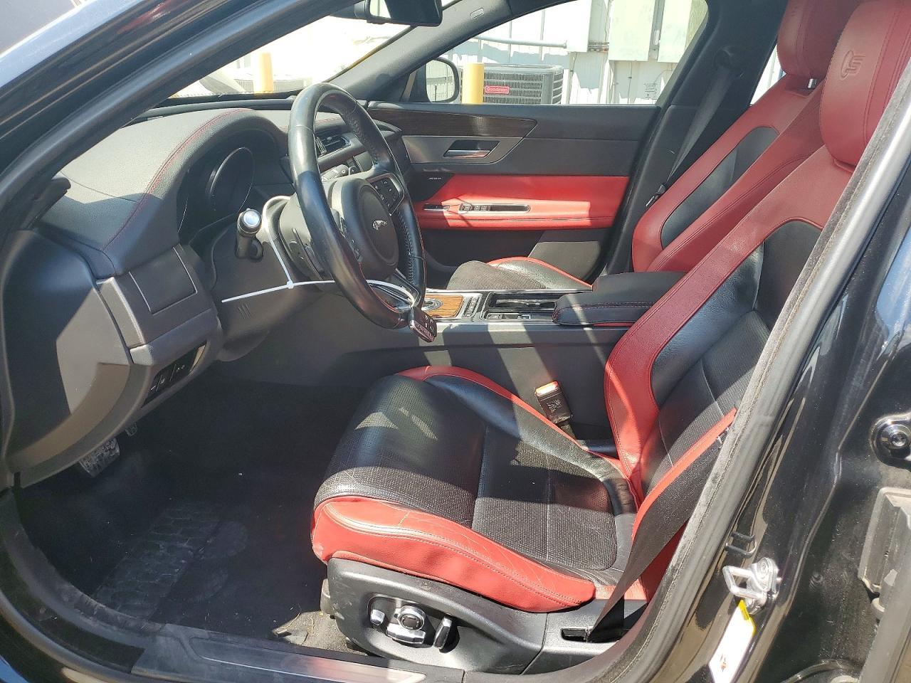 2017 Jaguar Xf S - zdjęcie 7