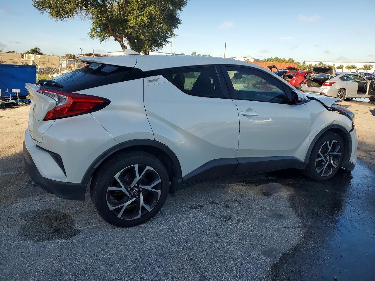 2018 Toyota C-Hr Xle - zdjęcie 3