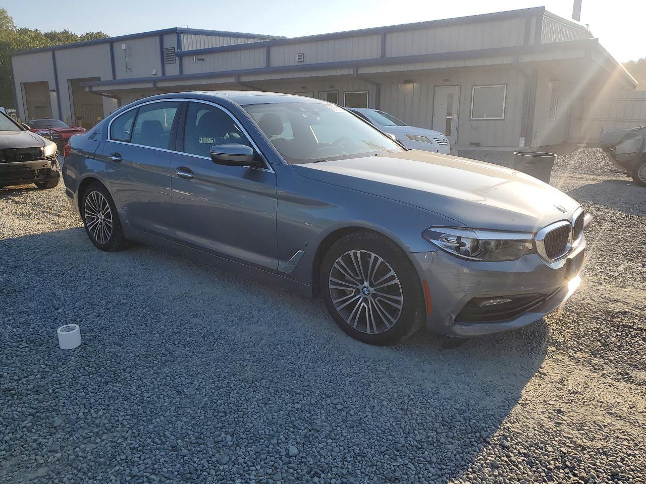 2018 BMW 530E - zdjęcie 4
