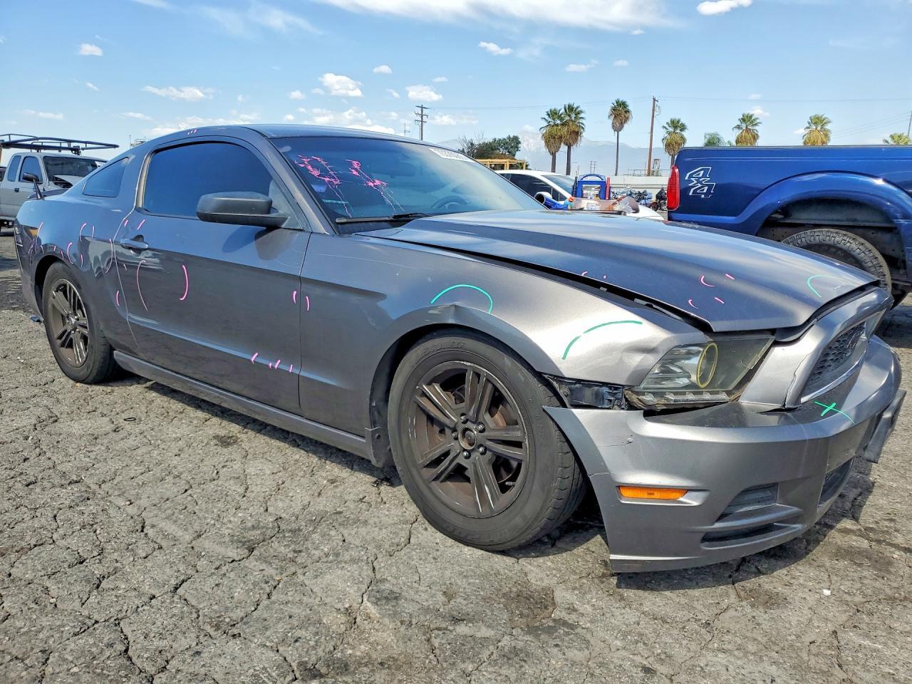 2013 Ford Mustang - zdjęcie 4