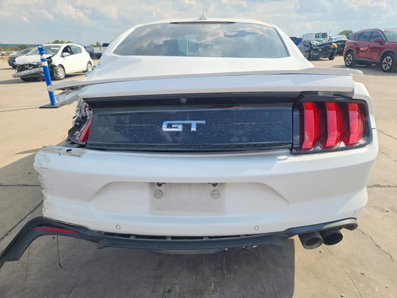 2021 Ford Mustang Gt - zdjęcie 6