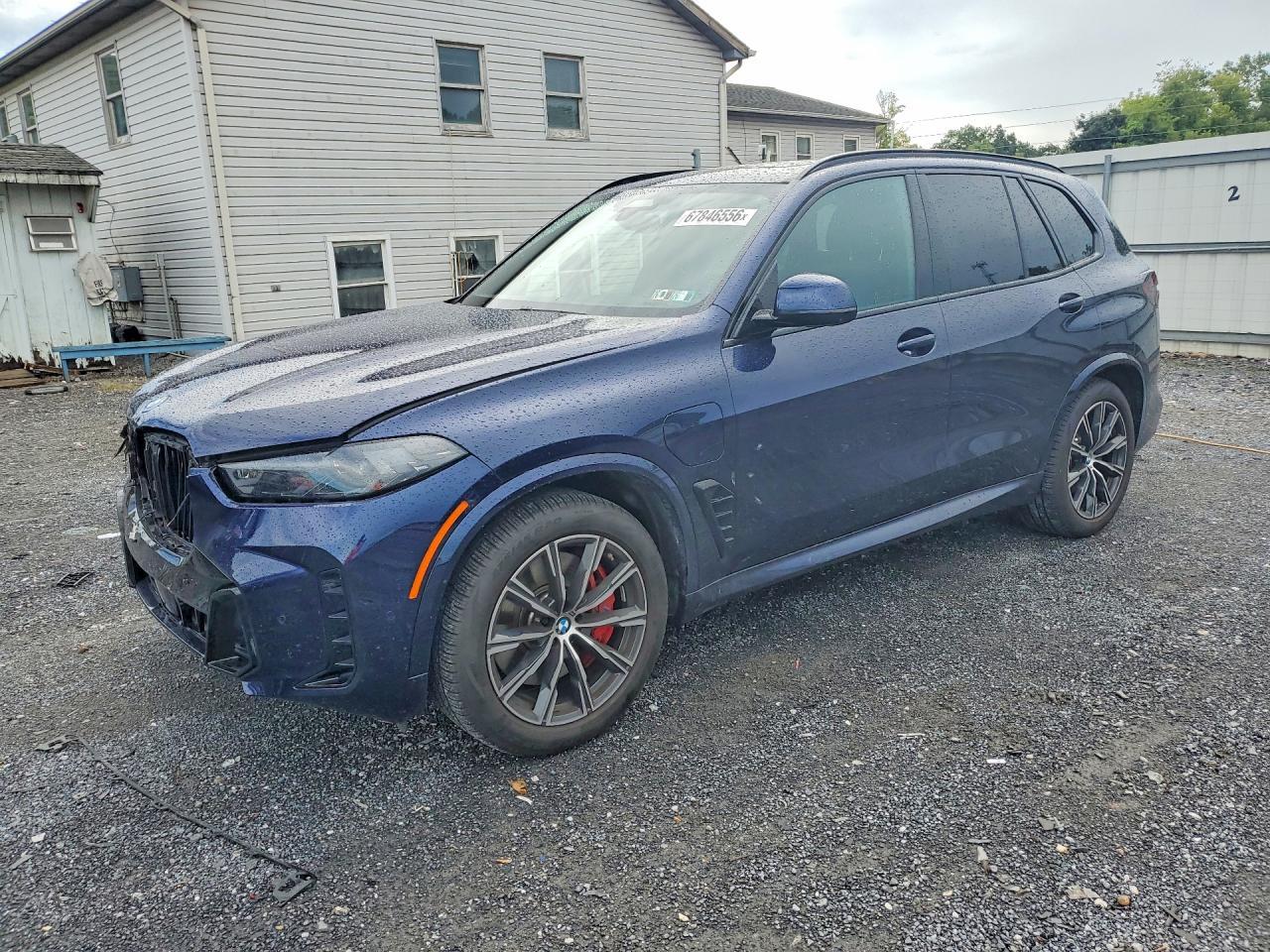 2026 BMW X5 xDrive50E - zdjęcie główne