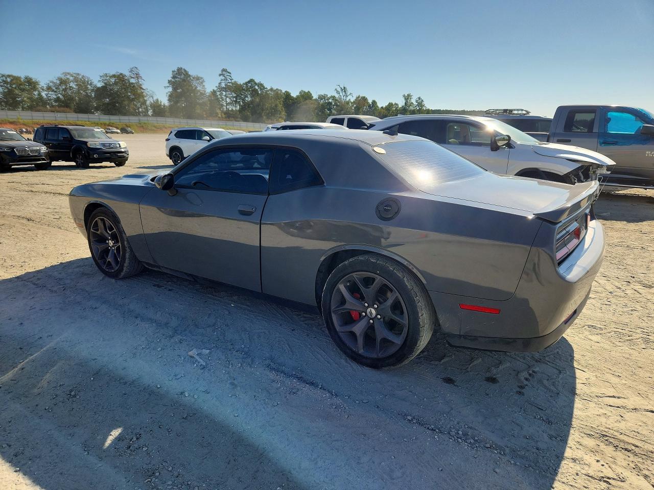 2019 Dodge Challenger Sxt - zdjęcie 2