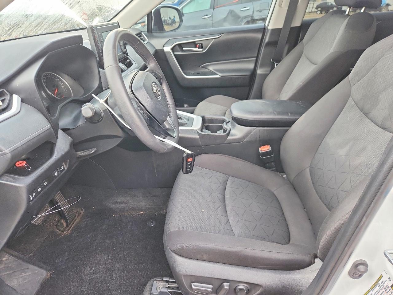 2021 Toyota Rav4 Xle - zdjęcie 7