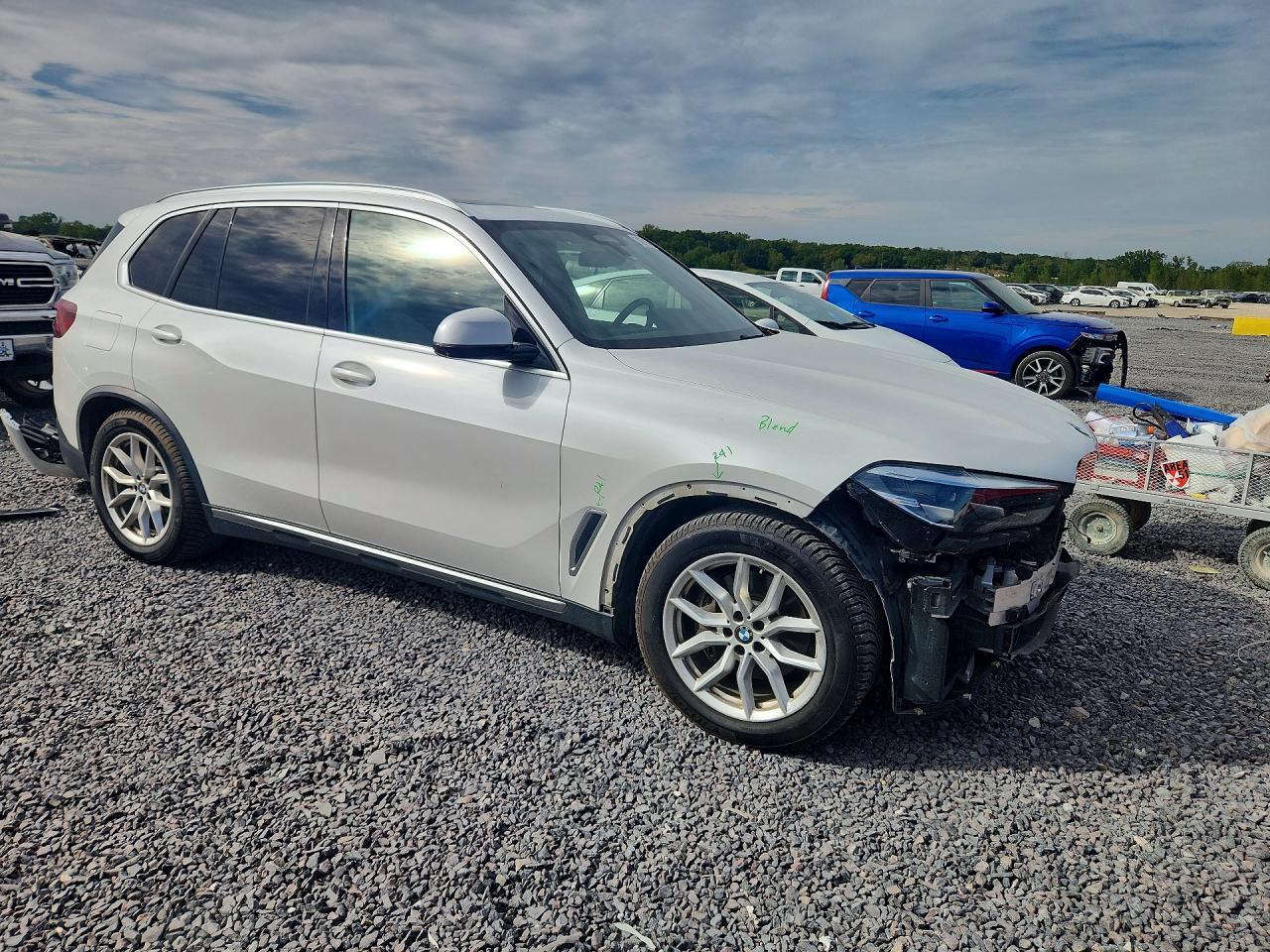 2021 BMW X5 - zdjęcie 4