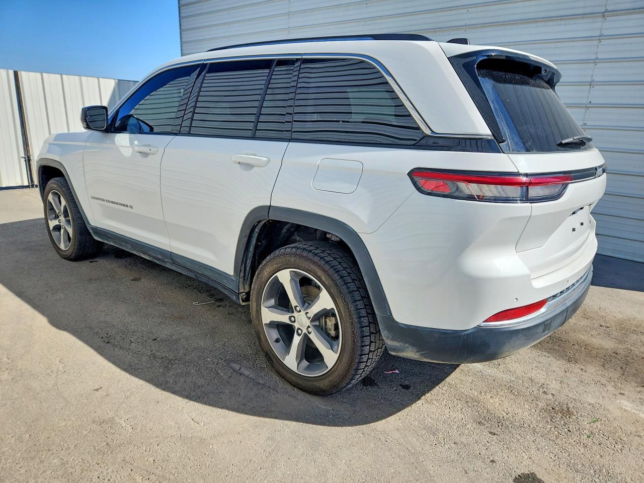 2023 Jeep Grand Cherokee Limited - zdjęcie 2