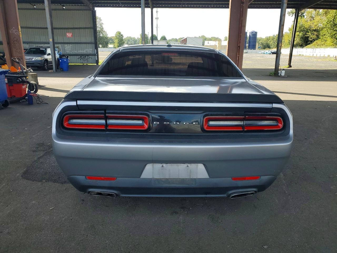 2016 Dodge Challenger Sxt - zdjęcie 6