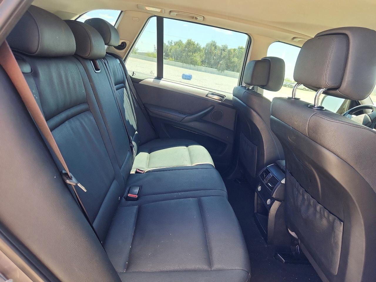 2013 BMW X5 xDrive35I - zdjęcie 11