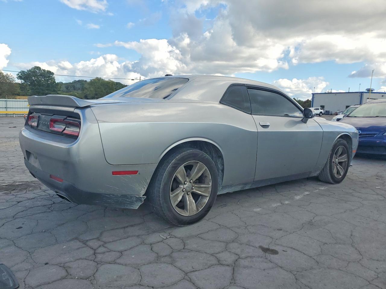 2018 Dodge Challenger Sxt - zdjęcie 3