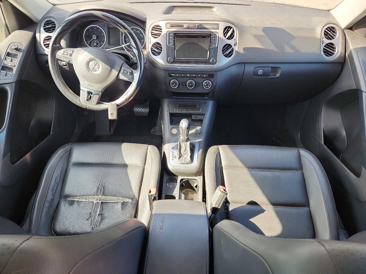 2016 Volkswagen Tiguan S - zdjęcie 8