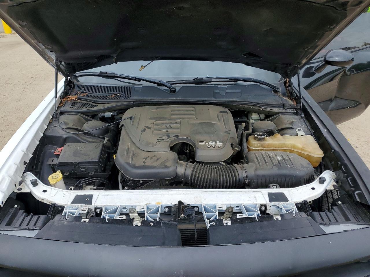 2015 Dodge Challenger Sxt - zdjęcie 11