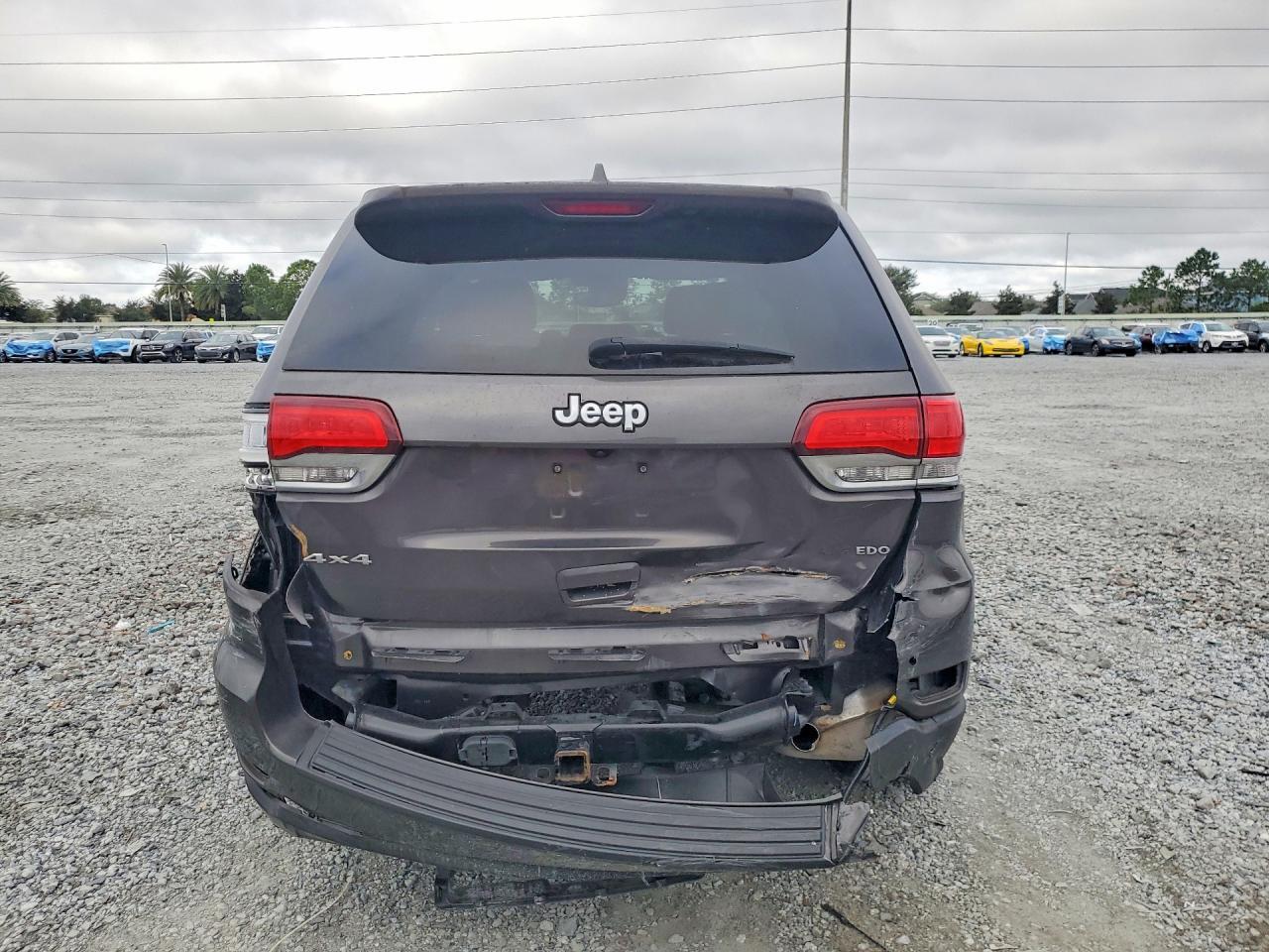 2021 Jeep Grand Cherokee Laredo - zdjęcie 6