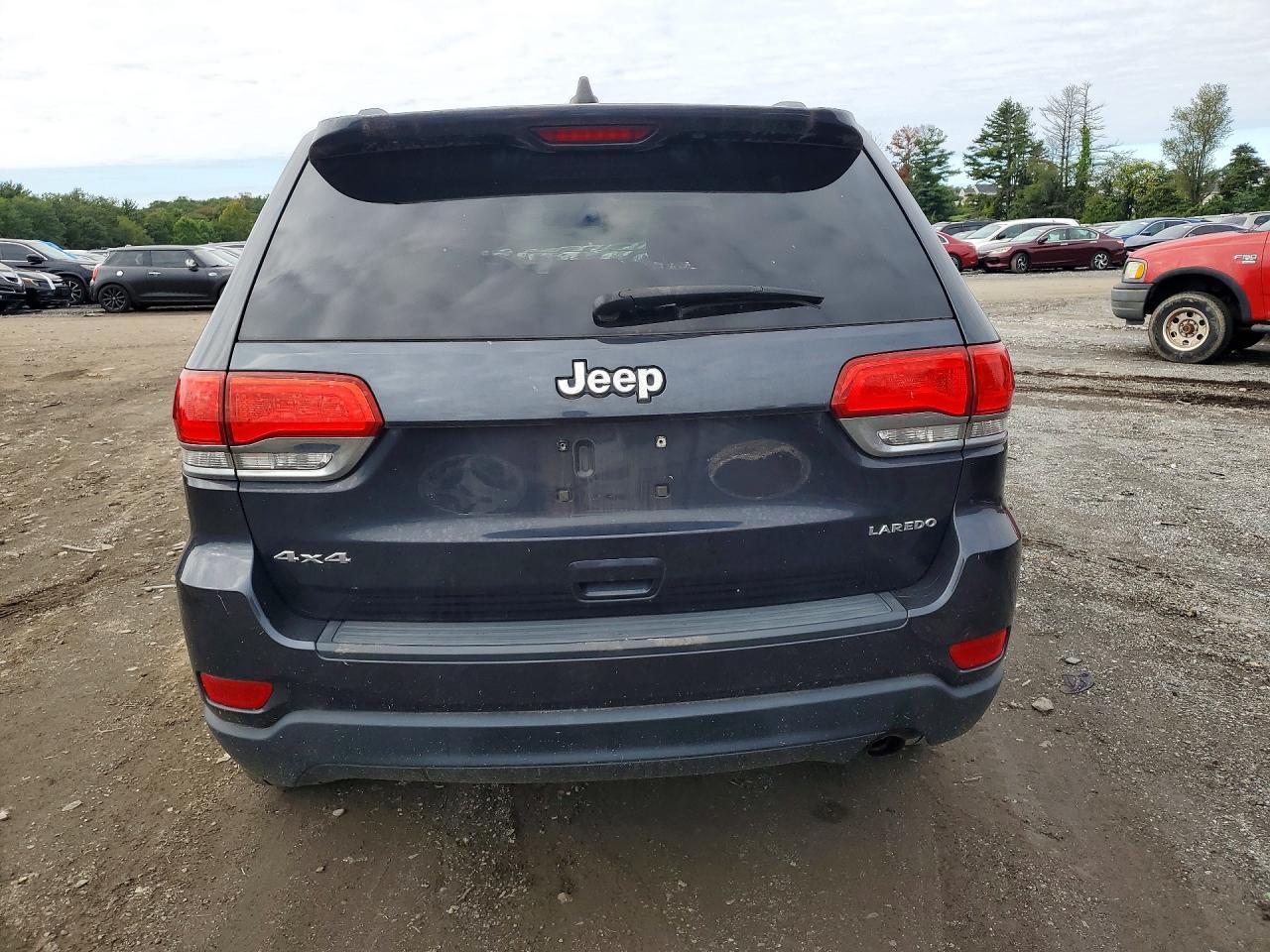 2015 Jeep Grand Cherokee Laredo - zdjęcie 6