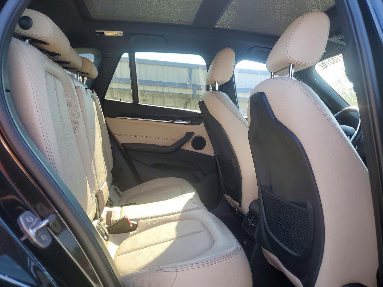 2017 BMW X1 xDrive28I - zdjęcie 11