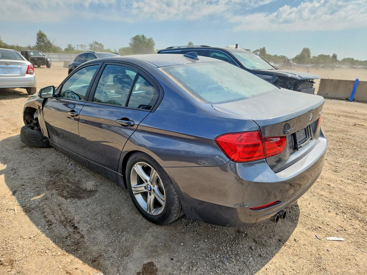 2014 BMW Seria 3 328i - zdjęcie 2