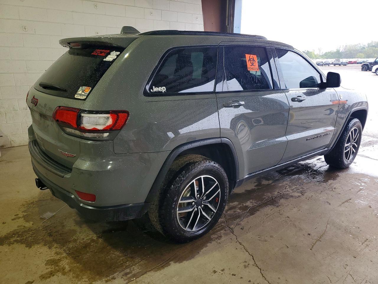 2020 Jeep Grand Cherokee Trailhawk - zdjęcie 3