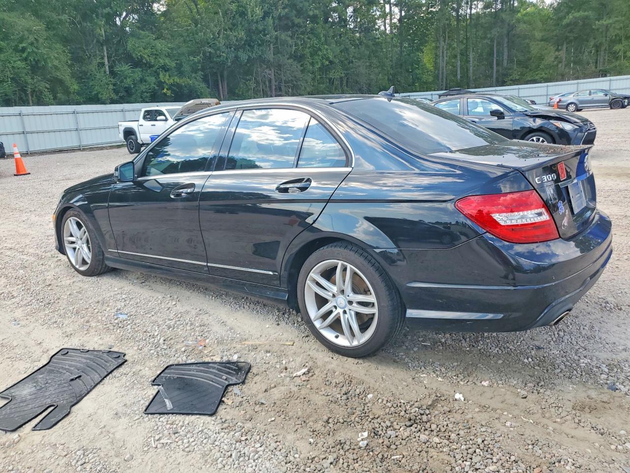 2013 Mercedes-Benz C 300 4Matic - zdjęcie 2