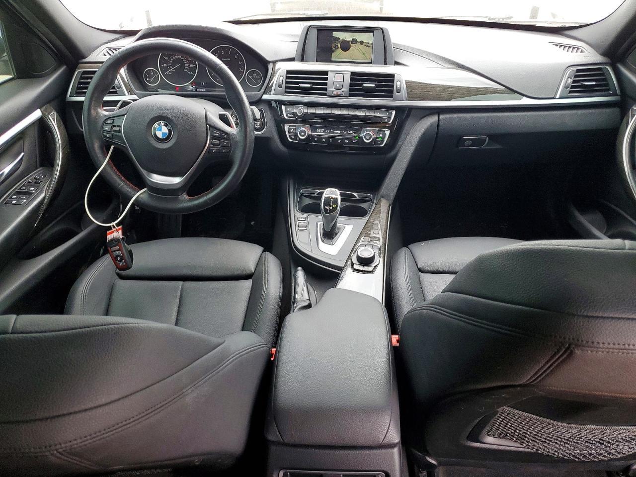 2018 BMW 330 I - zdjęcie 8