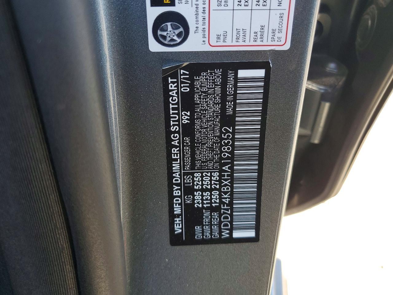2017 Mercedes-Benz E 300 4Matic - zdjęcie 12