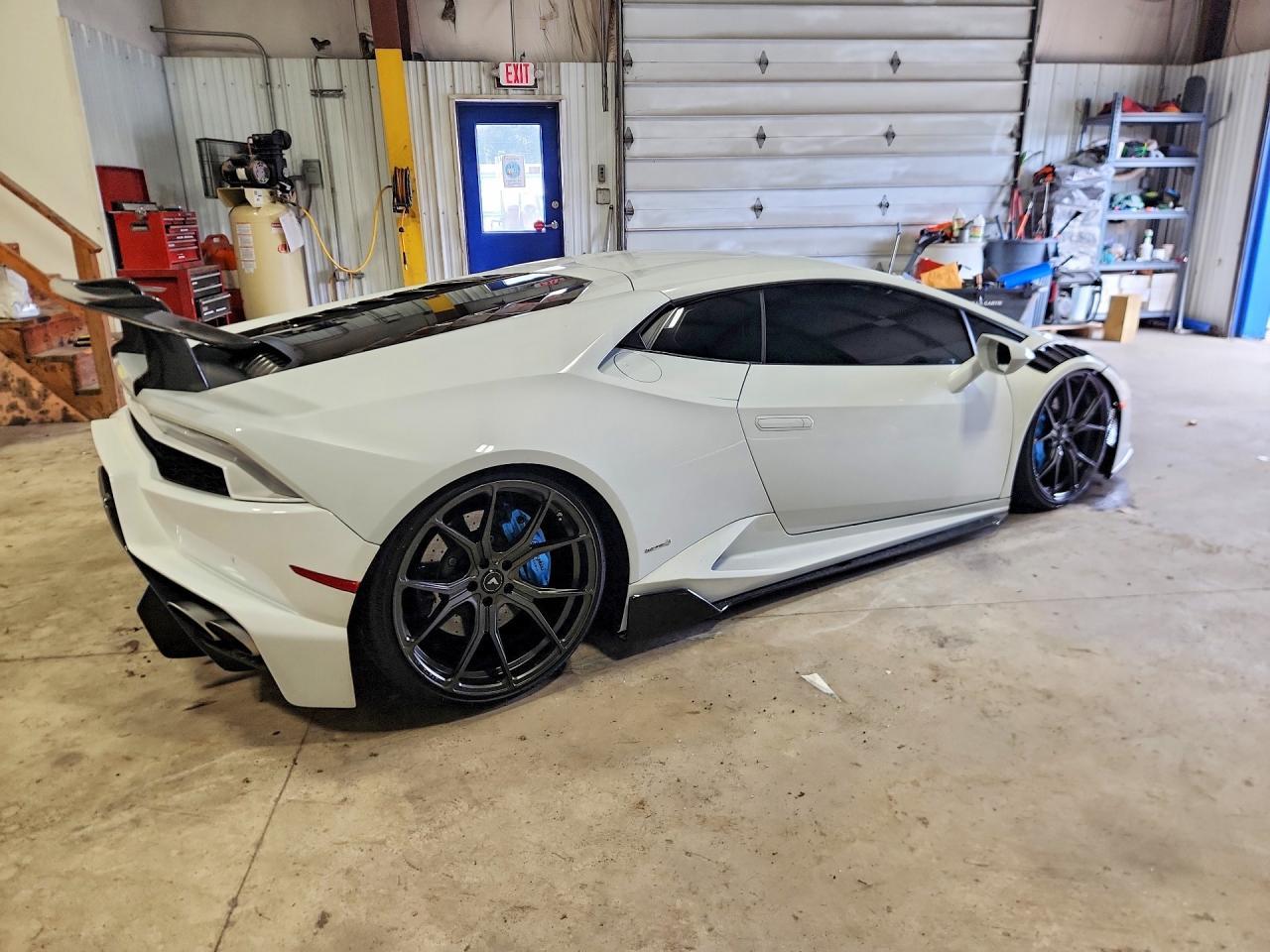 2015 Lamborghini Huracan - zdjęcie 3
