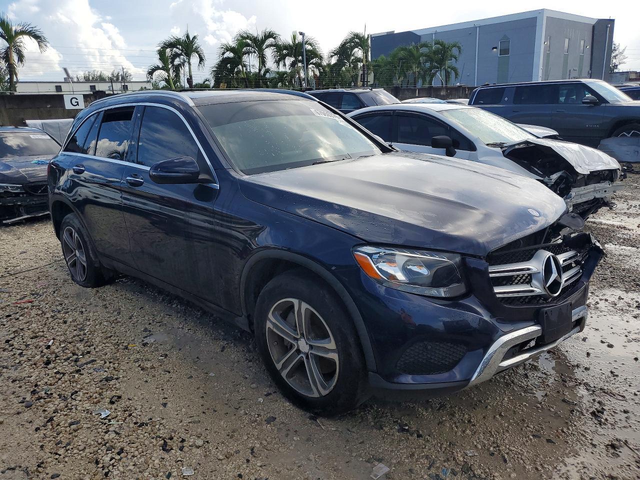 2017 Mercedes-Benz Glc 300 4Matic - zdjęcie 4