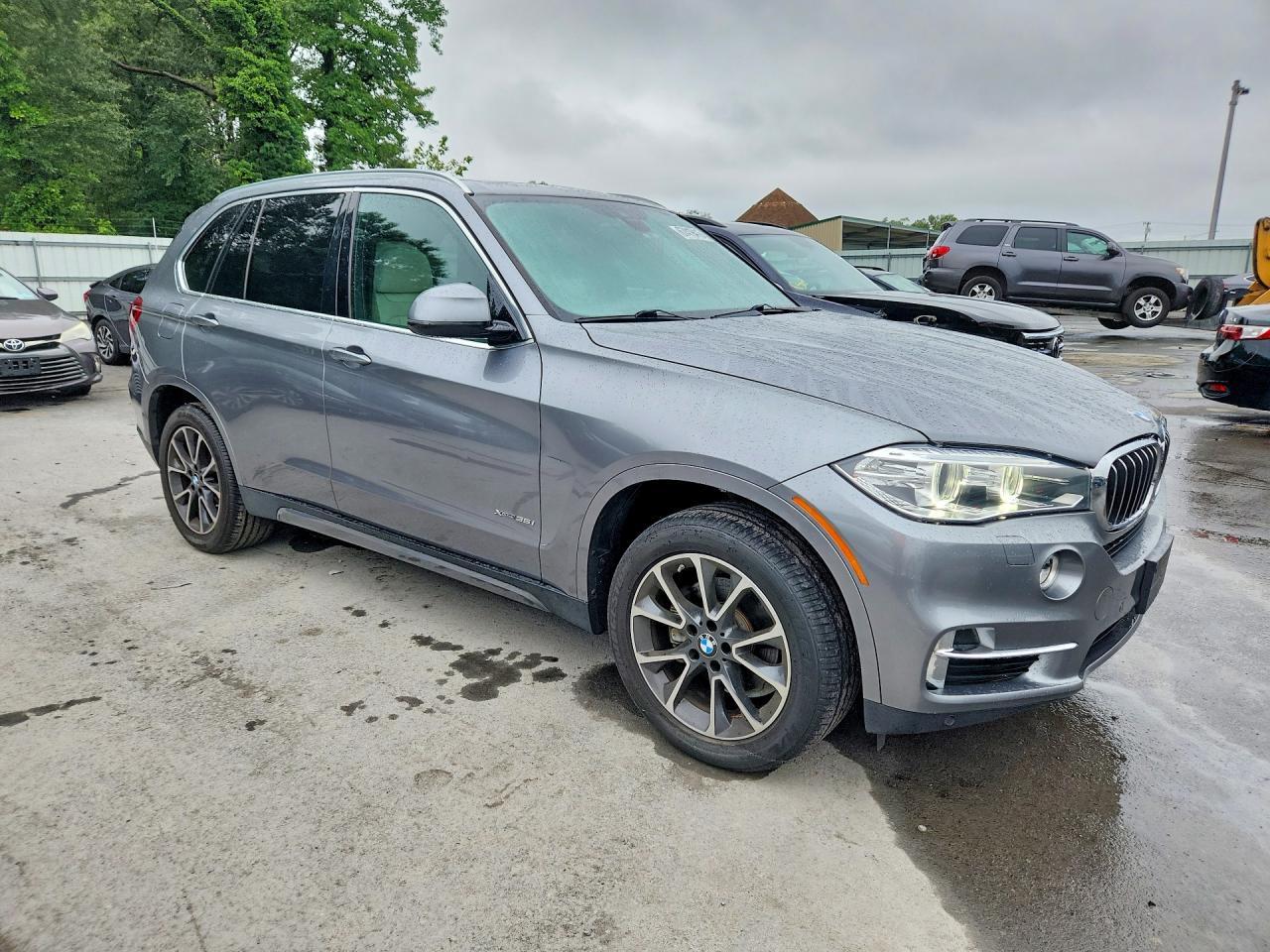 2017 BMW X5 xDrive35I - zdjęcie 4