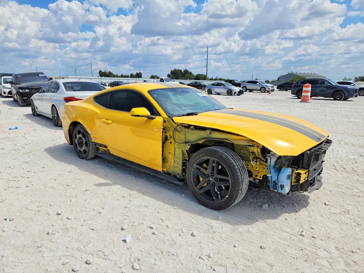 2024 Ford Mustang - zdjęcie 4