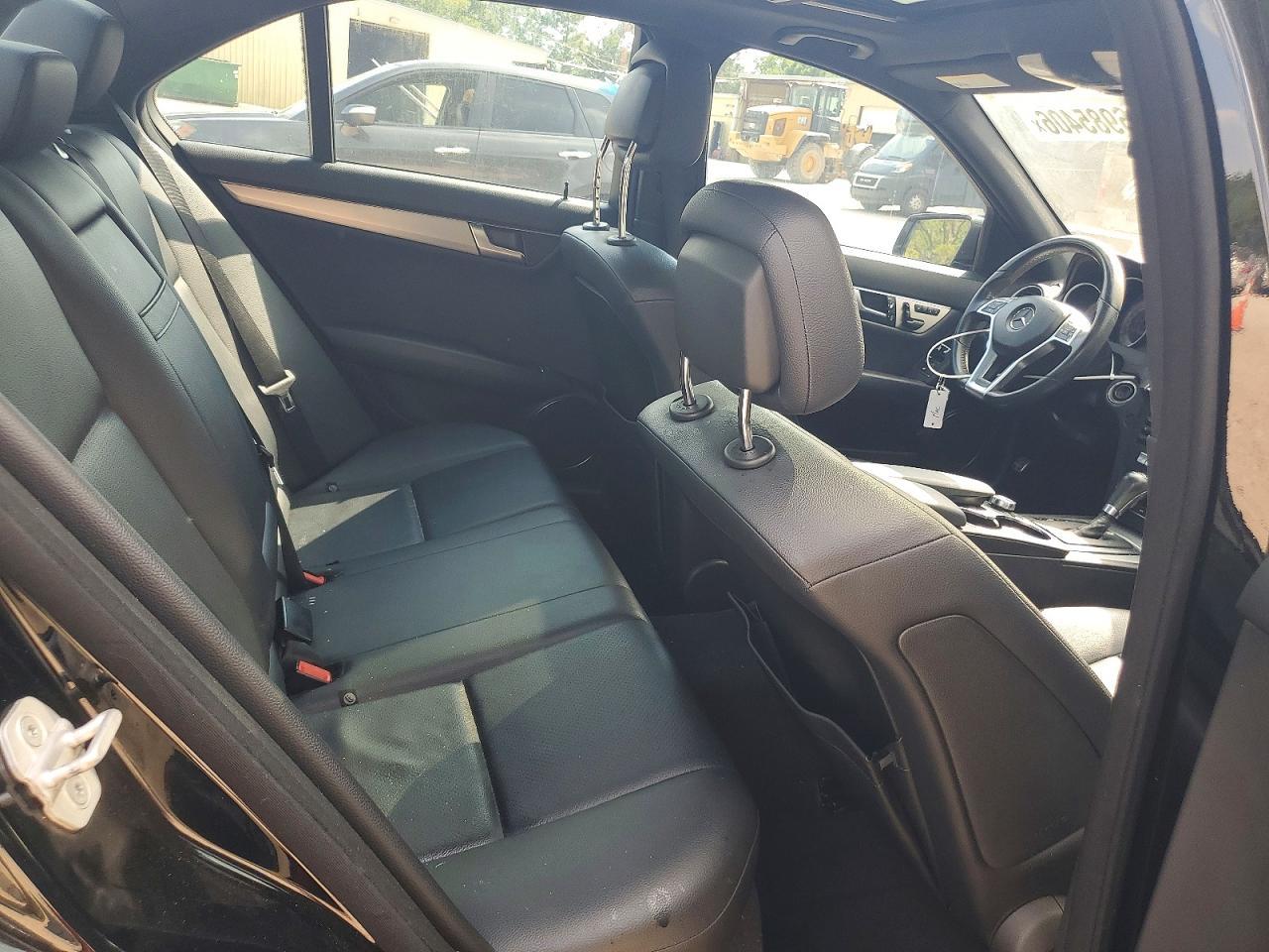 2013 Mercedes-Benz C 300 4Matic - zdjęcie 10