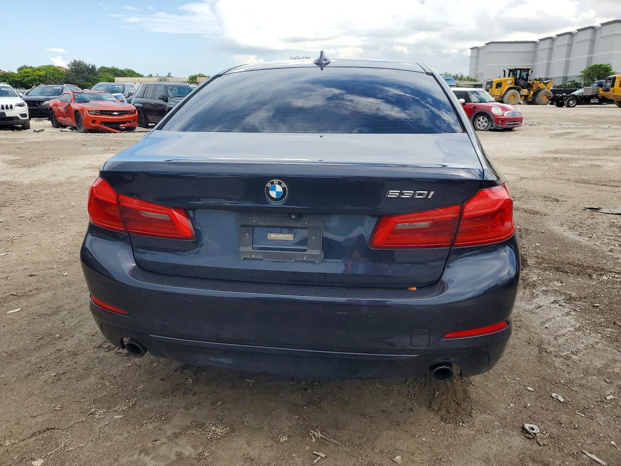 2018 BMW 530 I - zdjęcie 6