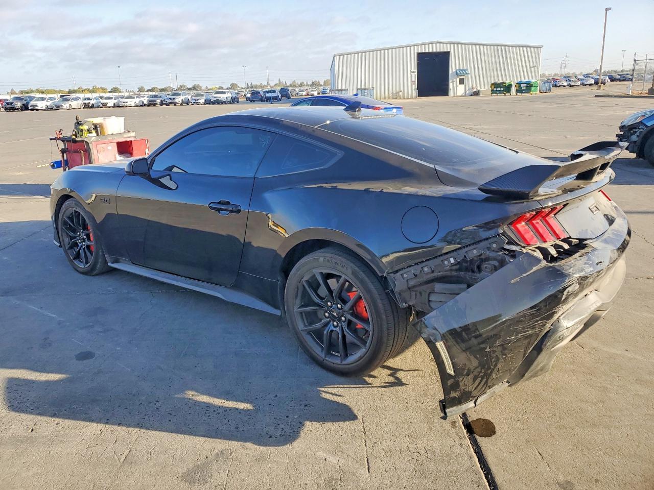 2025 Ford Mustang Gt - zdjęcie 2