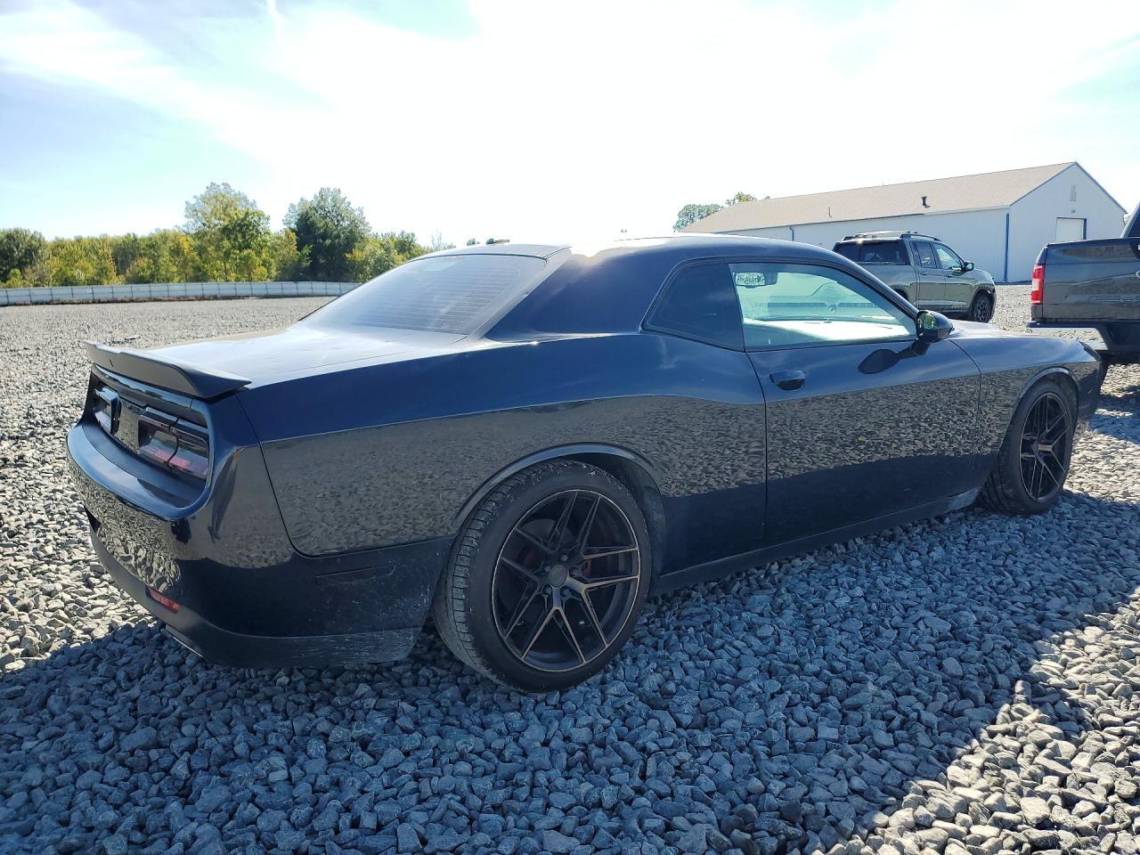 2016 Dodge Challenger Sxt - zdjęcie 3