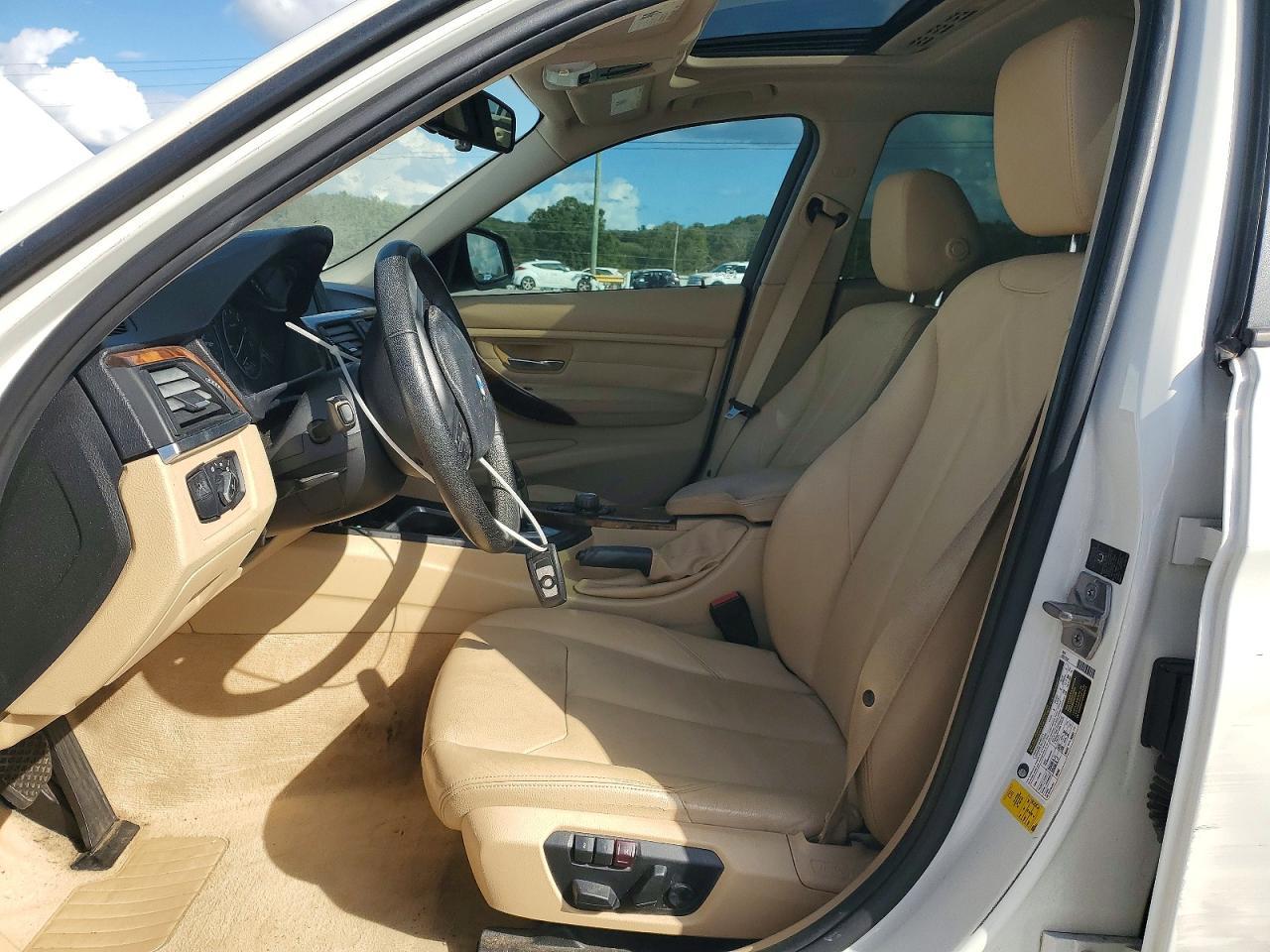 2013 BMW 328 I - zdjęcie 7
