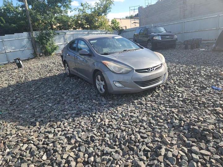 2013 Hyundai Elantra - zdjęcie 13