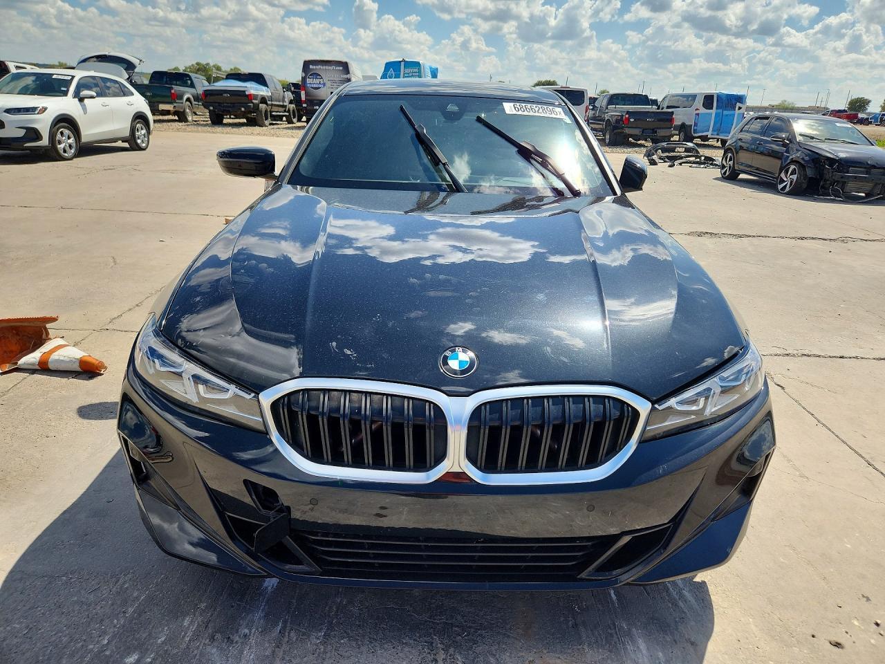 2024 BMW 330I - zdjęcie 5