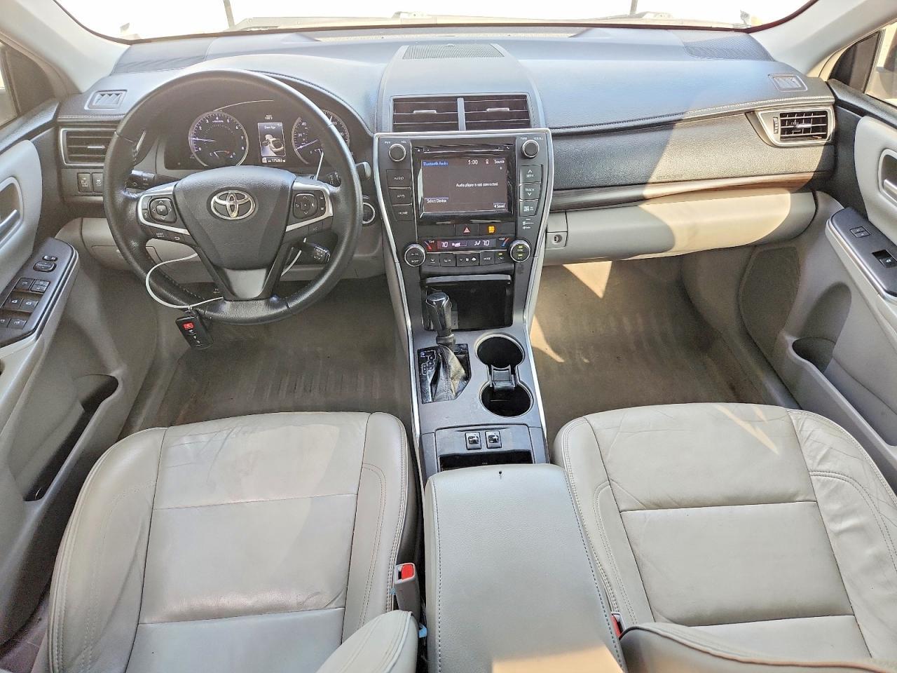 2015 Toyota Camry Xle - zdjęcie 8
