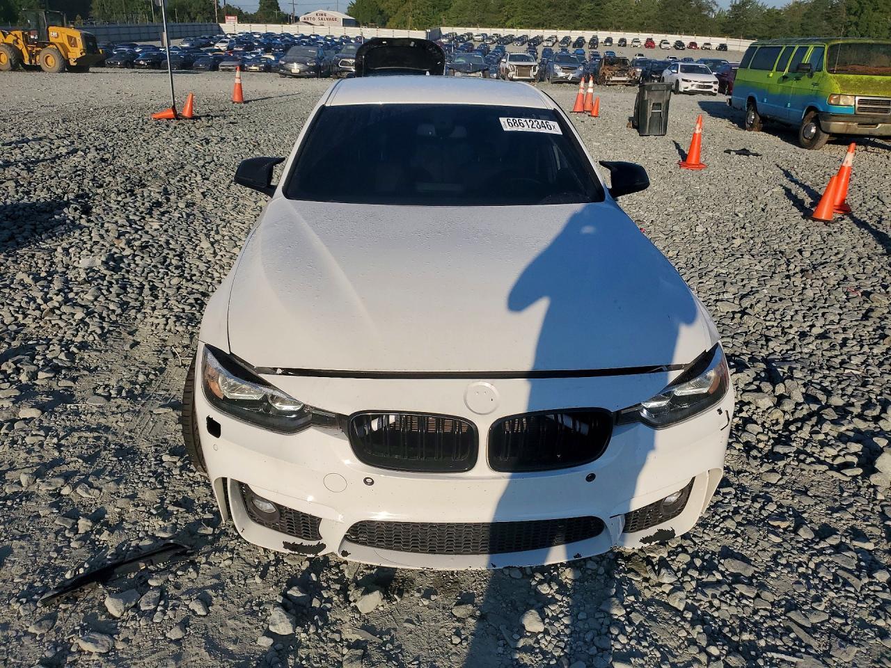 2017 BMW 330 I - zdjęcie 5
