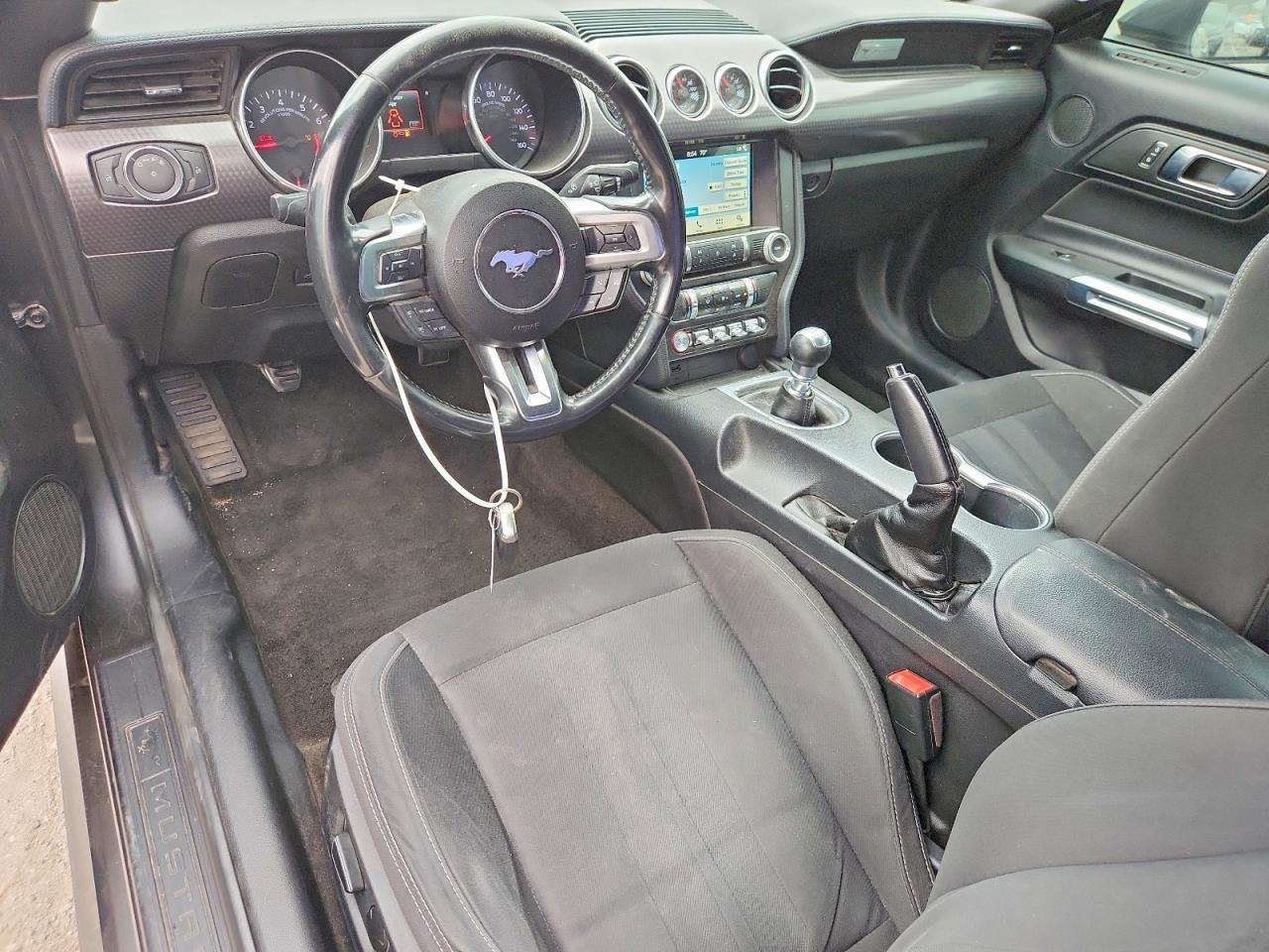 2018 Ford Mustang - zdjęcie 8